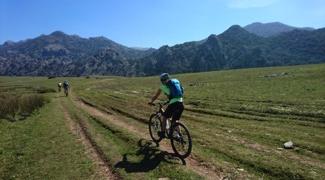 Circular mountain bike tour from ronda, andalucia spain