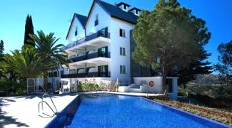 Walking Holiday accomodation in Ronda. Hotel Catalonia Reina Victoria
