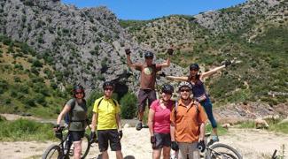 mountain bikers in spain