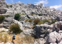 Exploring between the rocks